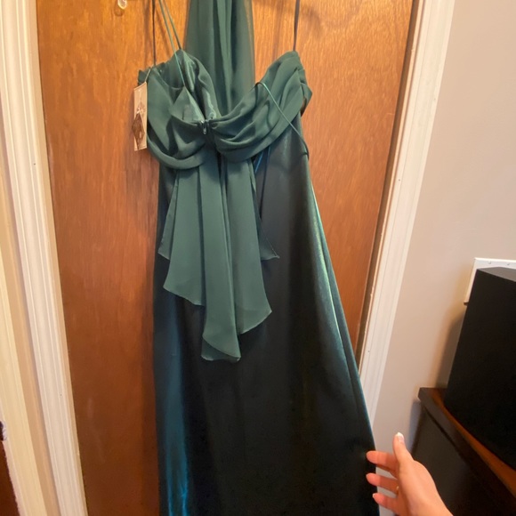 Grad or Prom dress or Bridesmaids - Picture 4 of 5